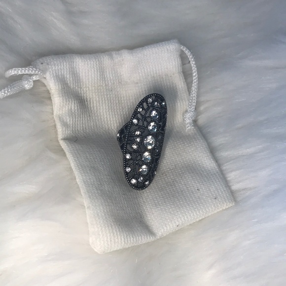 BCBG statement ring - Picture 4 of 4